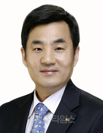 윤경은 KB증권 사장. KB증권 제공.